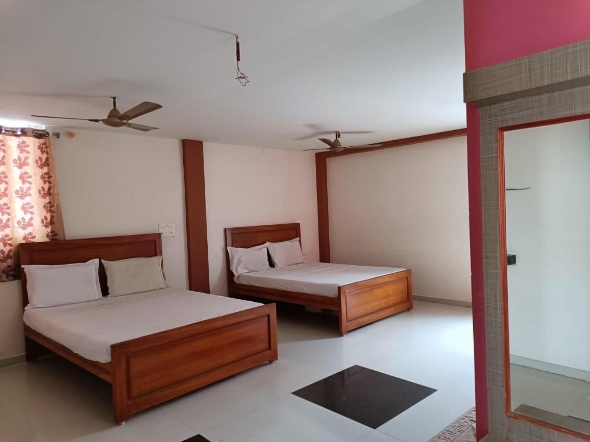 Hotel Duwaraka Рамешварам Экстерьер фото