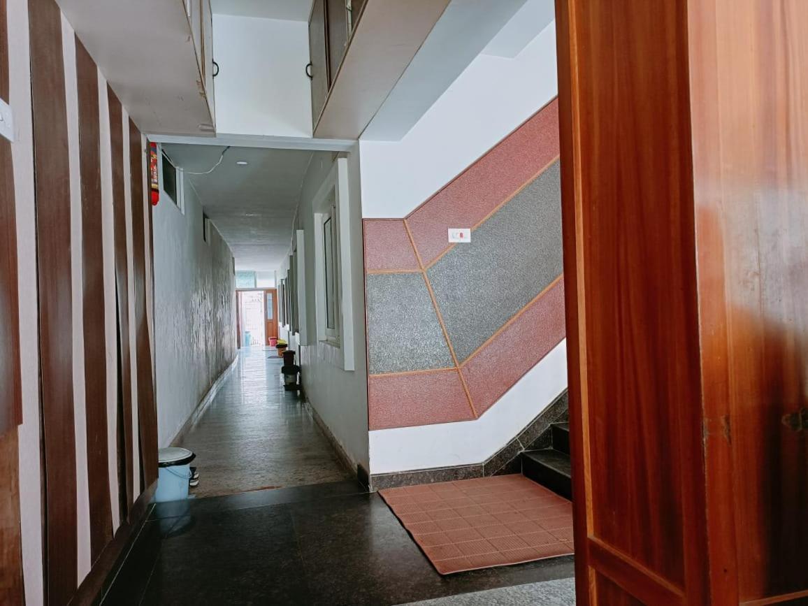 Hotel Duwaraka Рамешварам Экстерьер фото